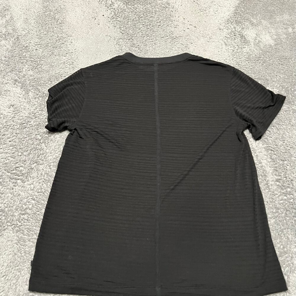 lululemon athletica Black Short Sleeve Ribbed Tee - Picture 3 of 5